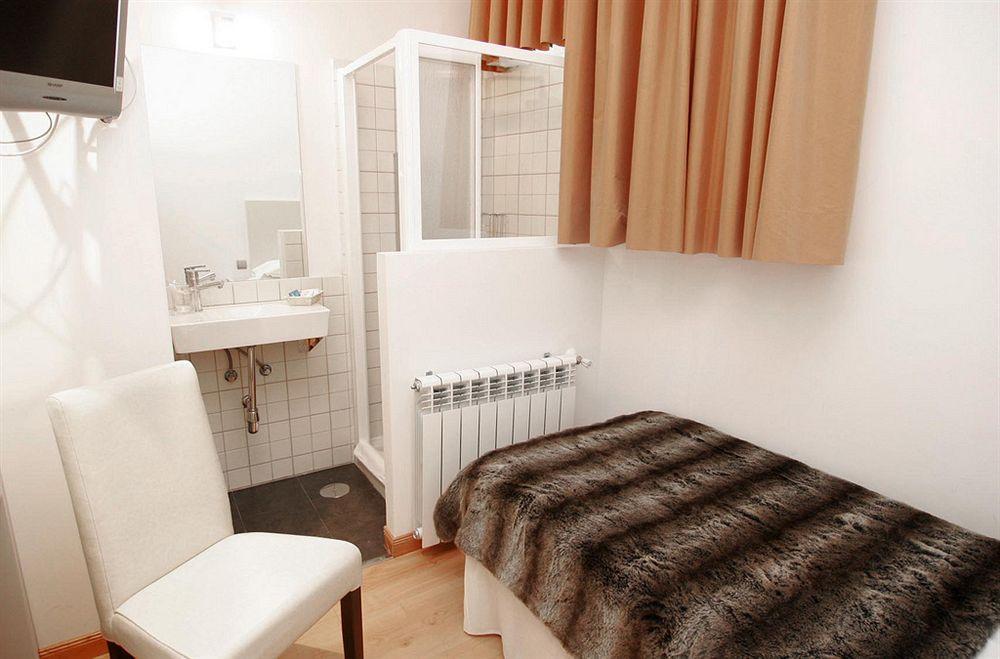 Hostal Santo Domingo Madrid Exterior foto