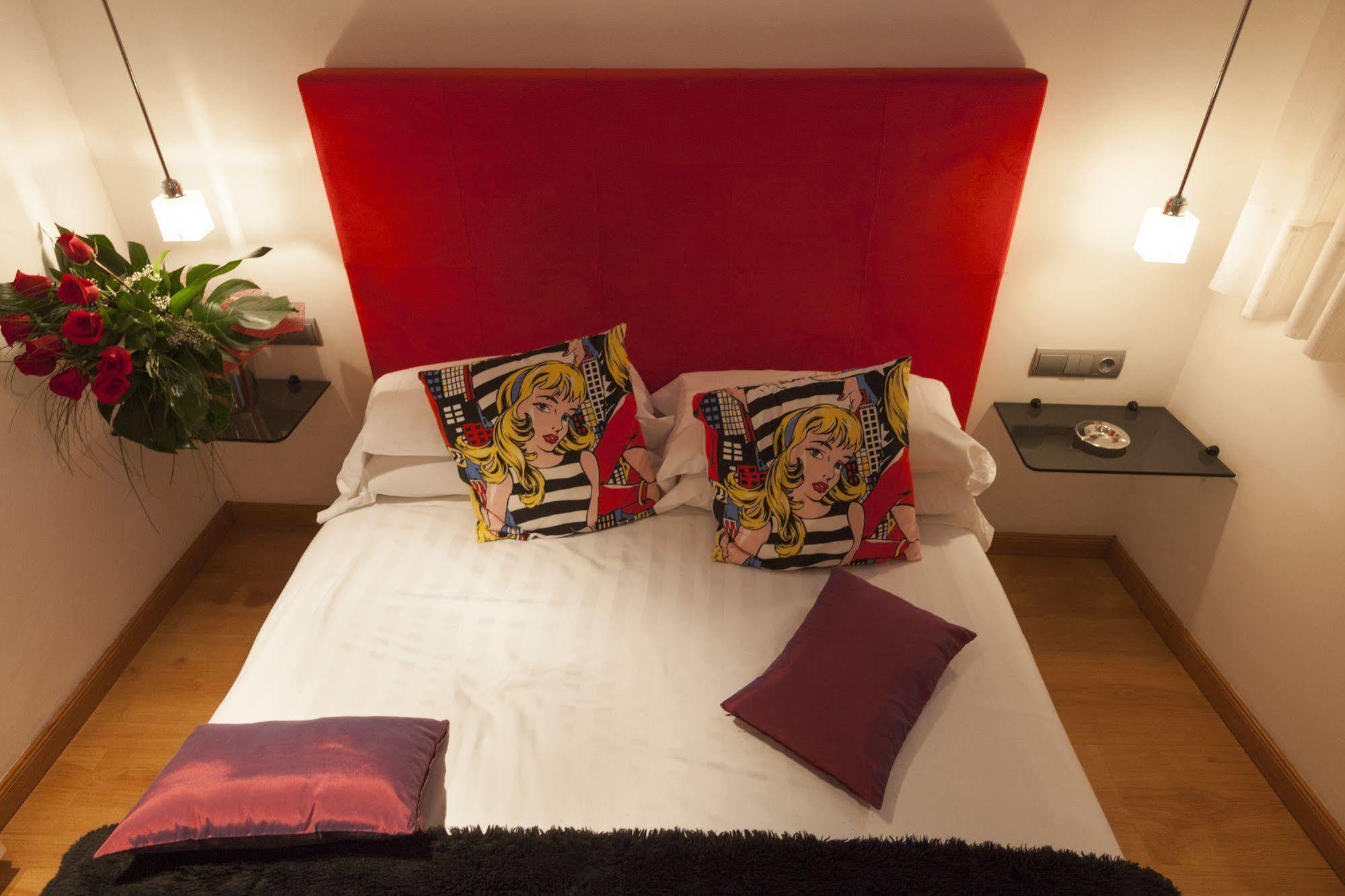 Hostal Santo Domingo Madrid Exterior foto