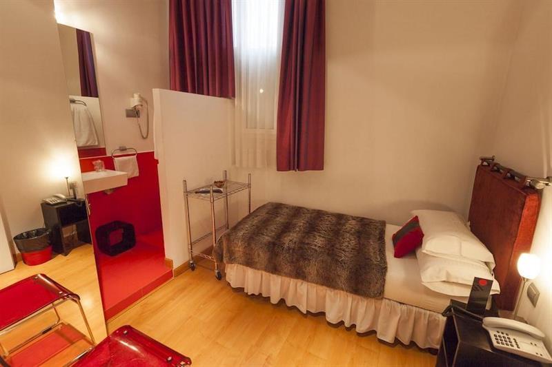 Hostal Santo Domingo Madrid Exterior foto